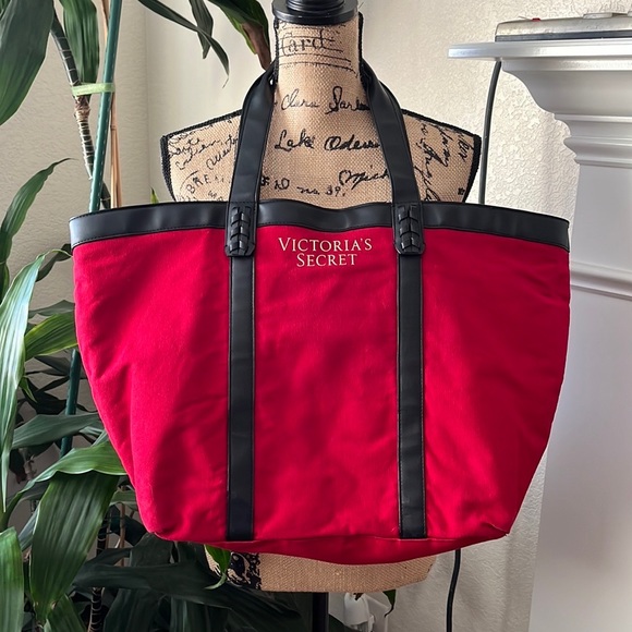 Victoria Secret Tote Bag Large Red Canvas Extra Getaway NWT $58. Victoria - Picture 5 of 10